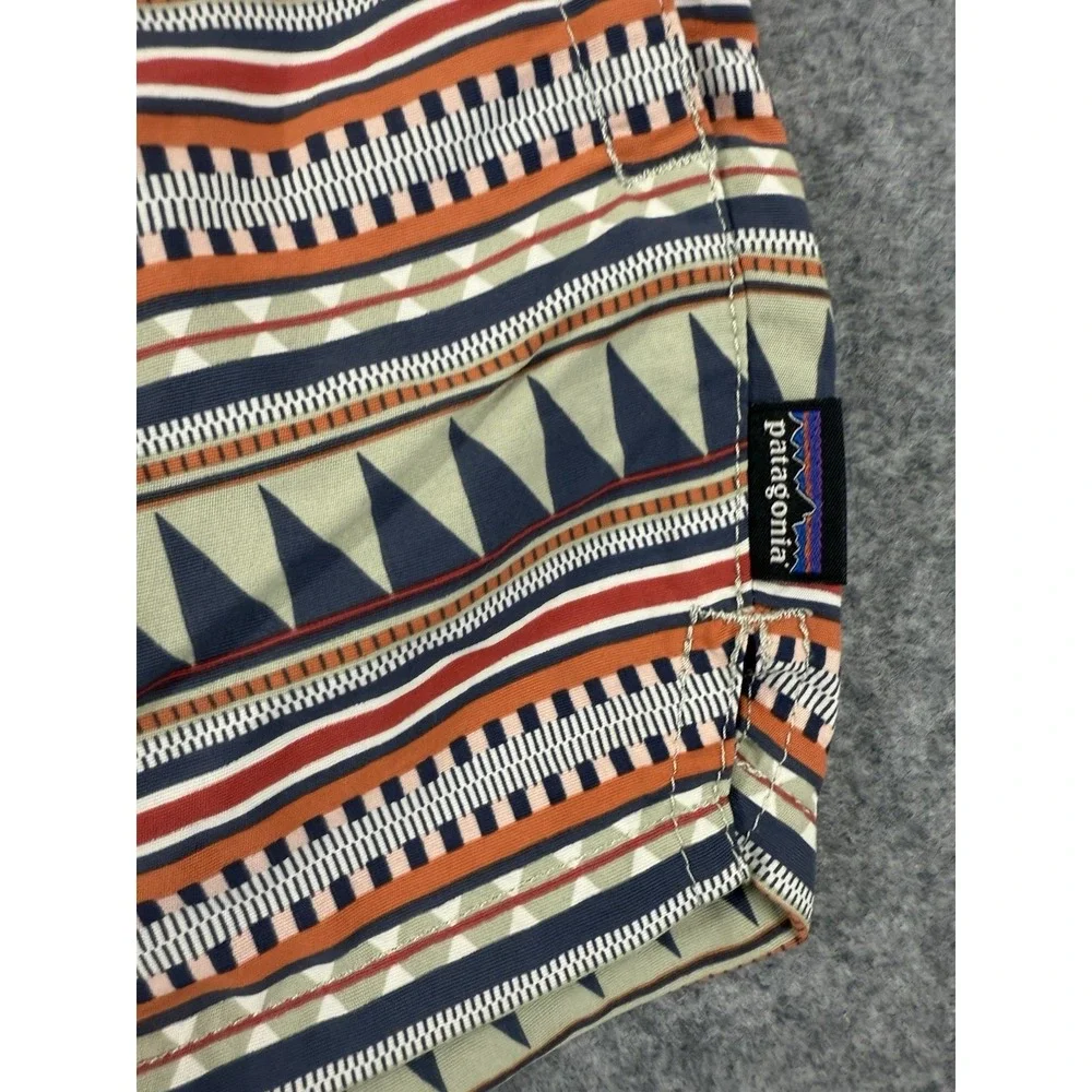 Patagonia Barely Baggies Shorts Multi Color Geometric Tribal Boho Women's L - Picture 3 of 8